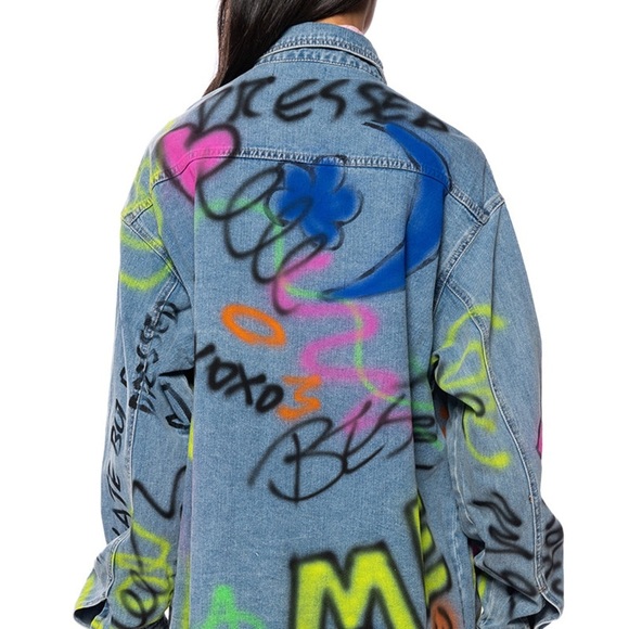 Large Oversized AKIRA Girls Club Graffiti Denim Jacket EUC - Picture 3 of 10